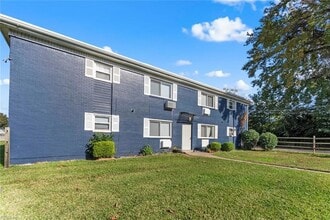 200 Pullman Ave, Unit 2 in Portsmouth, VA - Building Photo - Building Photo