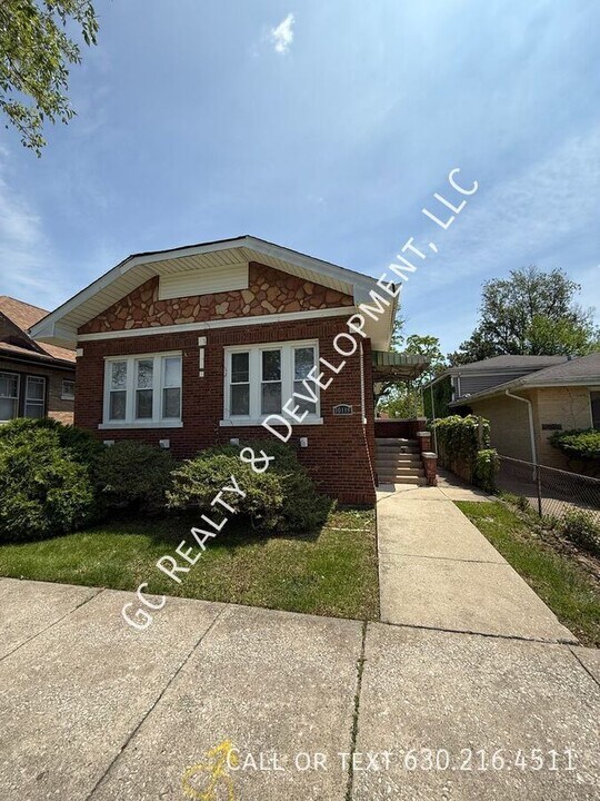 10119 S Peoria St in Chicago, IL - Building Photo