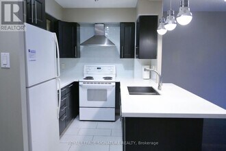 300 Balliol St in Toronto, ON - Building Photo - Building Photo