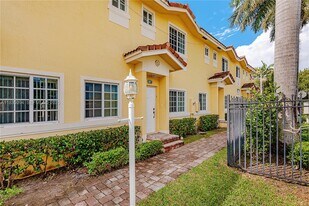 205 NE 4th Ct. in Hallandale Beach, FL - Building Photo