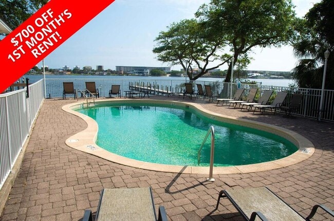 property at 113 Brooks St SE