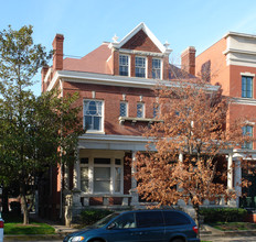 1831 Monument Ave in Richmond, VA - Building Photo - Building Photo