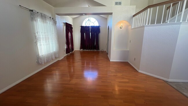 2253 W Ave J in Lancaster, CA - Building Photo - Building Photo