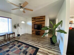 282 SW Bridgeport Dr in Port St. Lucie, FL - Building Photo - Building Photo