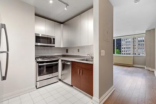 10 E 29th St in New York, NY - Building Photo - Building Photo