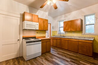 1651 Minnehaha Ave W in St. Paul, MN - Building Photo - Building Photo
