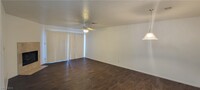 5044 S Rainbow Blvd in Las Vegas, NV - Building Photo - Building Photo