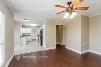 411 Merritt St, Unit 8304 in Grand Prairie, TX - Building Photo - Building Photo