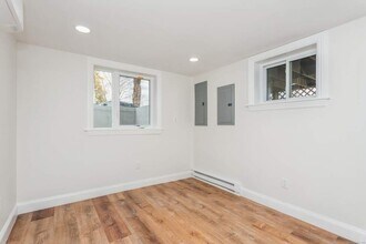 11 Woodlawn Ave, Unit 11A in Norwalk, CT - Building Photo - Building Photo
