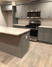 36 Abbotsford Ave, Unit 36 Abbotsford Unit 2 in Newark, NJ - Foto de edificio - Building Photo