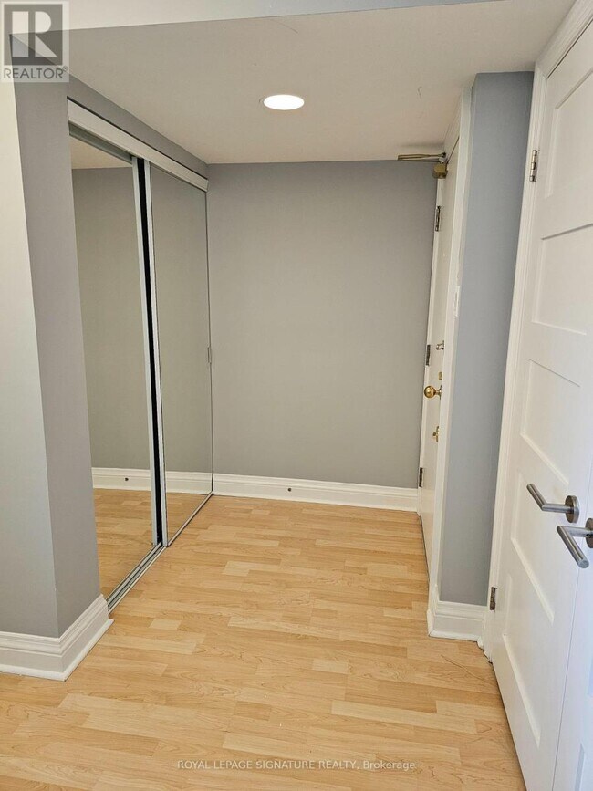 92 King St E in Toronto, ON - Building Photo - Building Photo