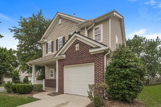 13603 Riding Hill Ave in Charlotte, NC - Building Photo - Building Photo