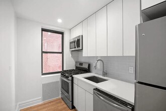 97-25 64th Ave in Queens, NY - Building Photo - Building Photo