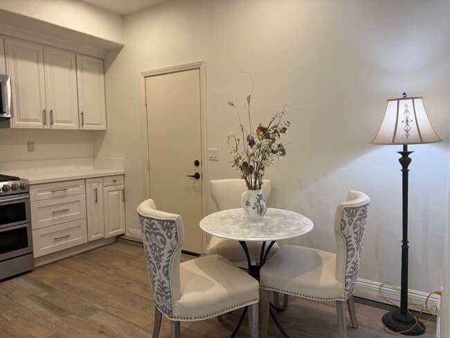 property at 13652 Perry Ann Cir