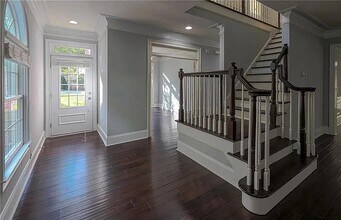 996 Pitts Rd in Atlanta, GA - Building Photo - Building Photo