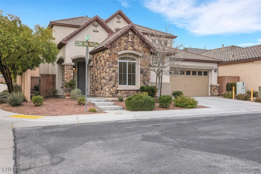 7733 Eagle Rock Peak Ct in Las Vegas, NV - Building Photo