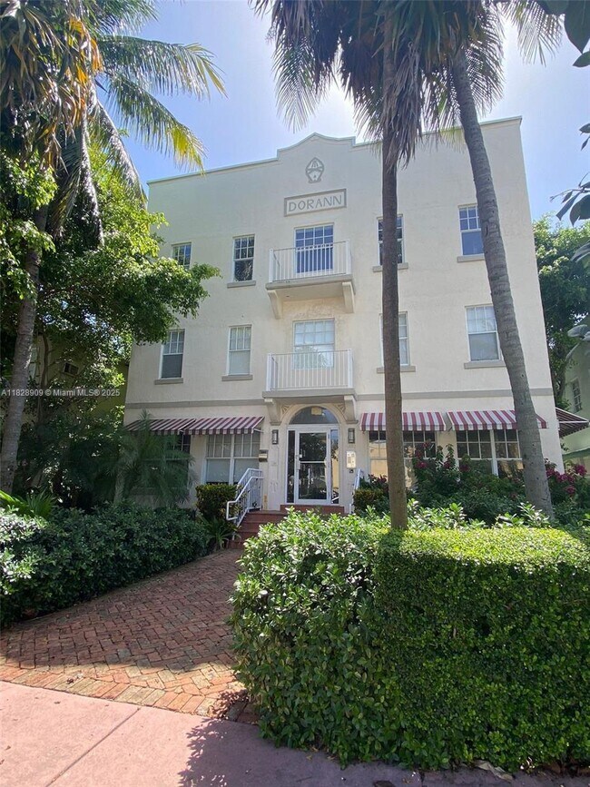 property at 1244 Pennsylvania Ave