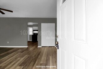 94 Cherrington Rd in Westerville, OH - Building Photo - Building Photo