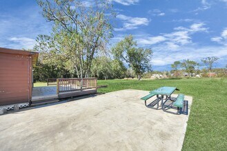 2510 Delaware Ave in League City, TX - Foto de edificio - Building Photo