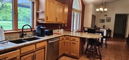 2530 West American Dr in Neenah, WI - Building Photo - Building Photo