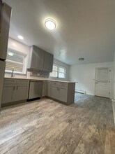 6241 W Montrose Ave in Chicago, IL - Building Photo - Building Photo