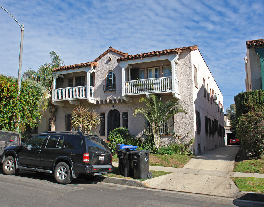 408 N GENESEE Ave in Los Angeles, CA - Building Photo