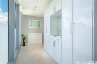 1118 Ala Moana Blvd in Honolulu, HI - Building Photo