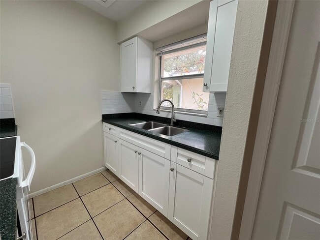 2281 Curlew Ave in Dunedin, FL - Building Photo - Building Photo