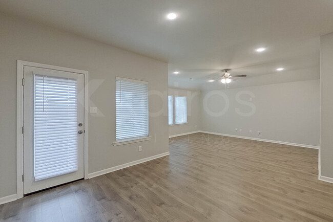 404 Mango Dr in Lafayette, LA - Building Photo - Building Photo