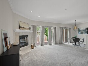 29721 Francesca Ln in Chesterfield, MI - Foto de edificio - Building Photo