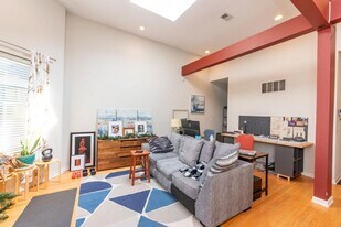 4145 N Sheridan Rd in Chicago, IL - Building Photo