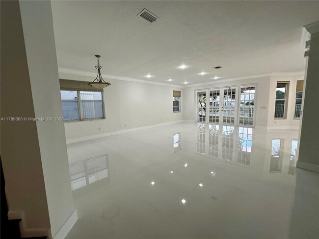 property at 9741 Roche Pl