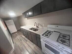 2107 W Oak St in Denton, TX - Building Photo - Building Photo