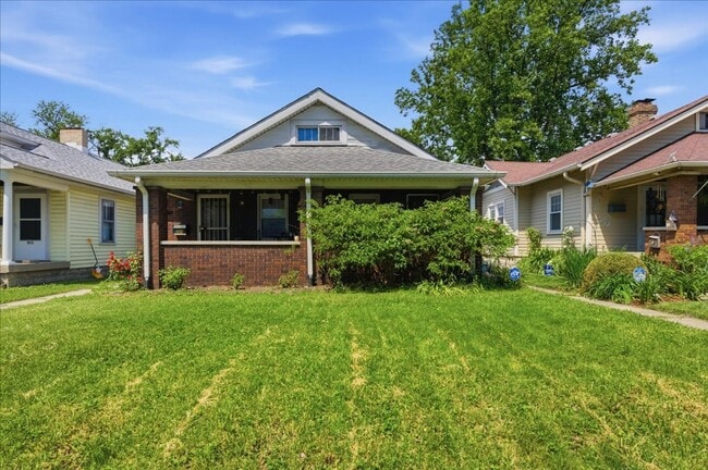 property at 816-818 N Bancroft St