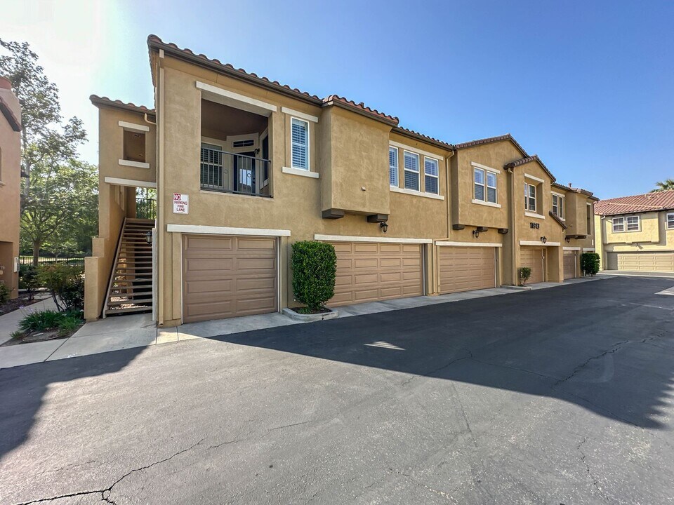 17943 Lost Canyon in Canyon Country, CA - Building Photo
