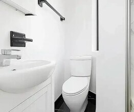 126 Elizabeth St, Unit 26 in New York, NY - Building Photo - Building Photo