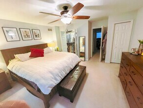 1718 Merriman Ct in Pittsburgh, PA - Foto de edificio - Building Photo