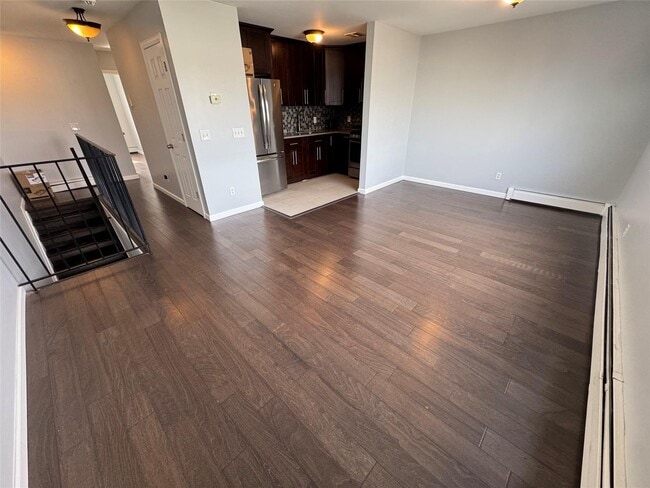 103 White Plains Rd in Bronx, NY - Building Photo - Building Photo
