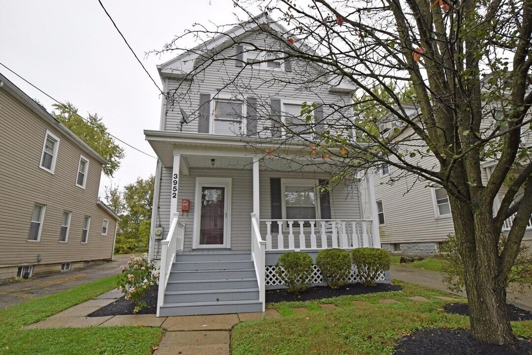 3952 Regent Ave in Cincinnati, OH - Building Photo