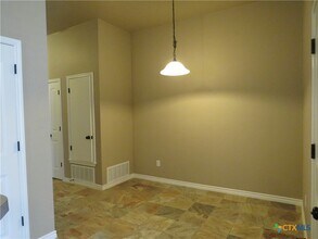 402 Sladecek Dr in Killeen, TX - Building Photo - Building Photo