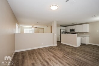 2704 Exulted Valley Ave, Unit 713 in North Las Vegas, NV - Foto de edificio - Building Photo