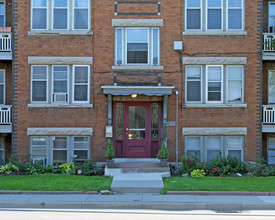 Gladstone Apartments in Hamilton, ON - Building Photo - Building Photo