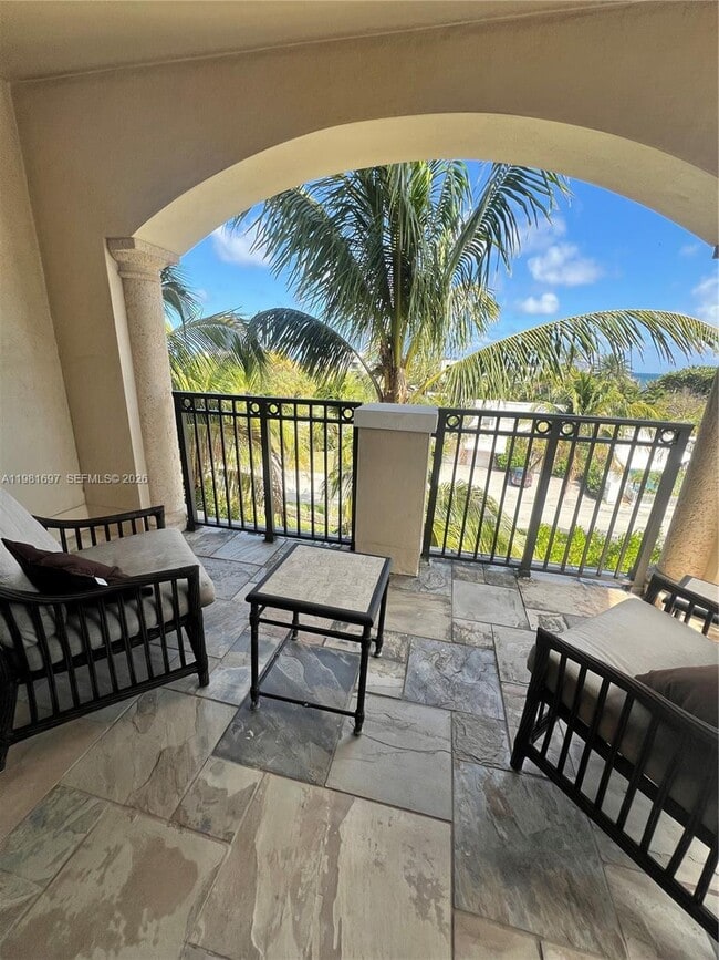 2401 N Ocean Blvd in Fort Lauderdale, FL - Building Photo - Building Photo