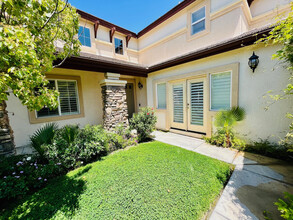 26421 Partridge Dr in Santa Clarita, CA - Building Photo - Building Photo