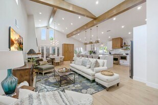 24232 Porto Verde in Dana Point, CA - Building Photo