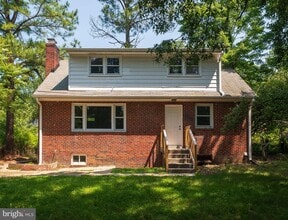 6007 Bradley Ln in Clinton, MD - Building Photo - Building Photo