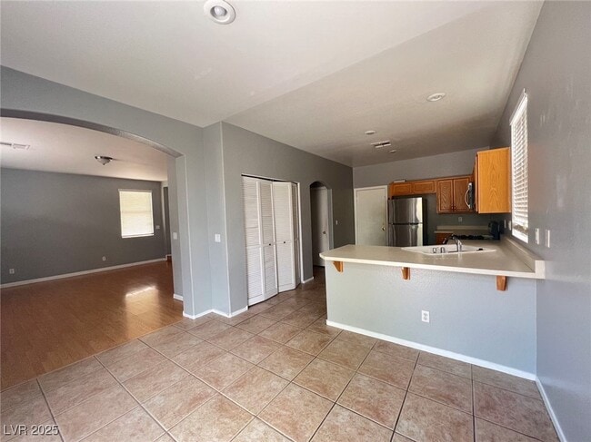 1084 Dancing Vines Ave