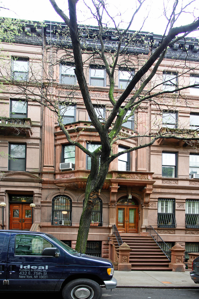 32 W 87th St in New York, NY - Foto de edificio - Building Photo