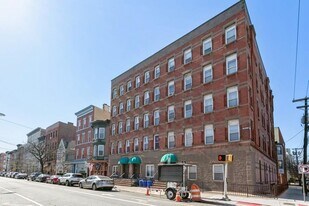1036 Willow Ave in Hoboken, NJ - Building Photo