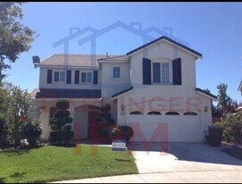 1764 Rochester St in Tracy, CA - Building Photo